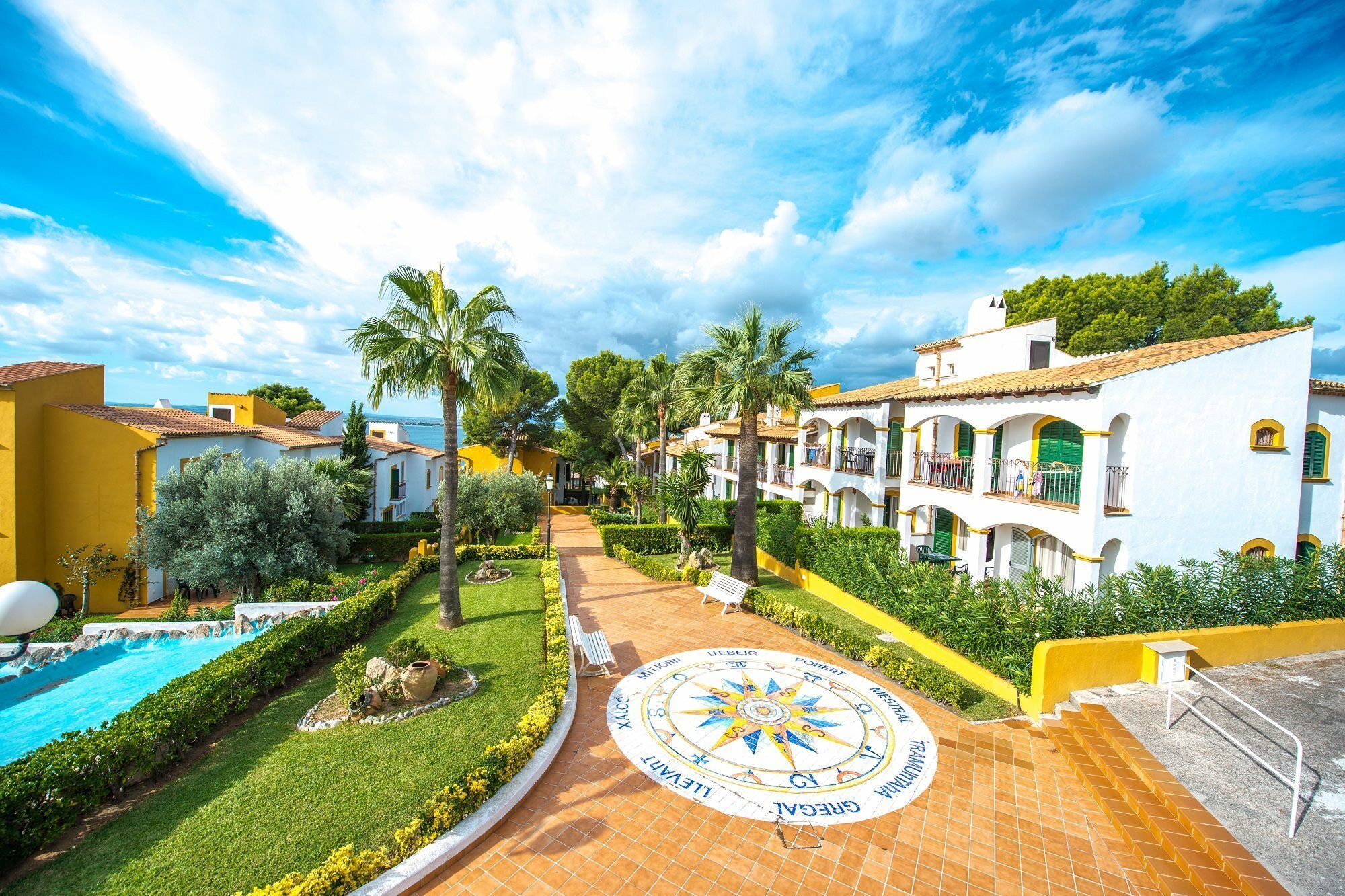 Apart-hotel Ona Aucanada 3*